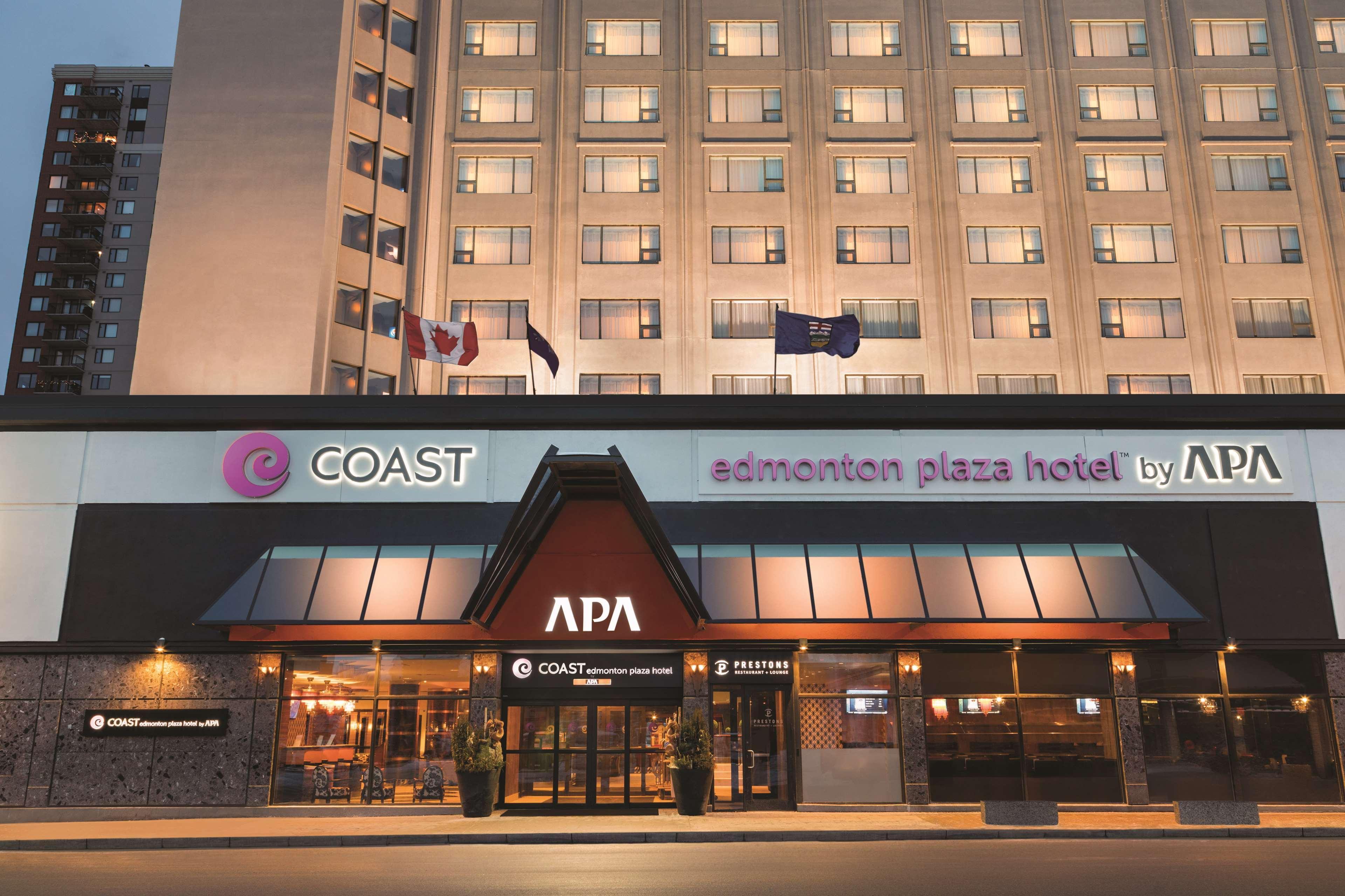 Coast Edmonton Plaza Hotel By Apa Екстер'єр фото